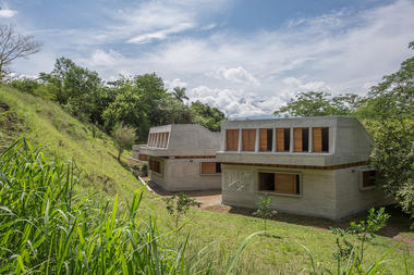 MA House / Plan:b arquitectos
