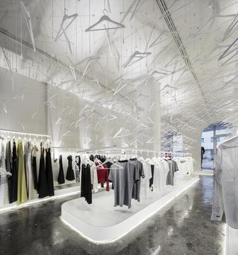 MR&MRS White Store / Paulo Merlini arquitetos