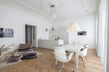 Apartment H+M / destilat 
