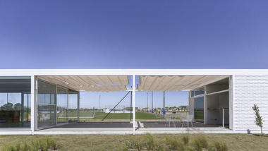 Galería de Club Fútbol- Puertos Escobar  / Torrado Arquitectos  - 4