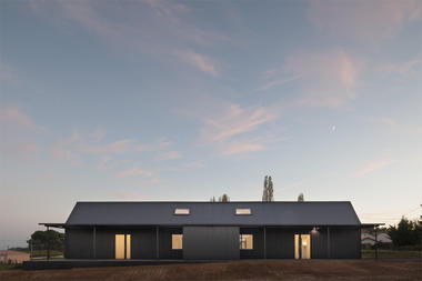 Saint-Sauveur House / Hors-Champs 