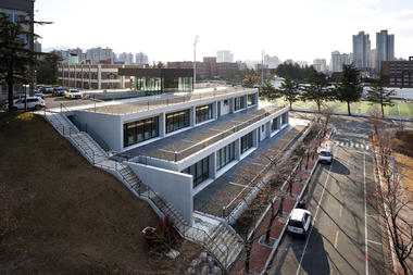 Architectural Design Studio of KNU / ADF Architects