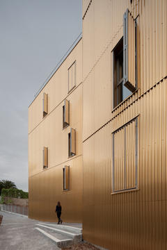 Social Housing in Nice / COMTE et VOLLENWEIDER Architectes