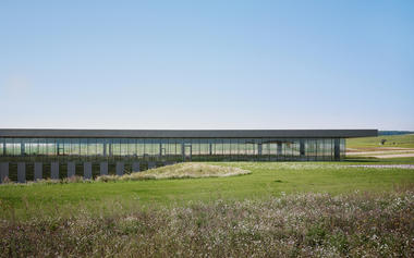 Winery in Oiry / Giovanni PACE Architecte