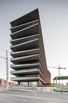 Maison des Etudiants / Lacroix Chessex