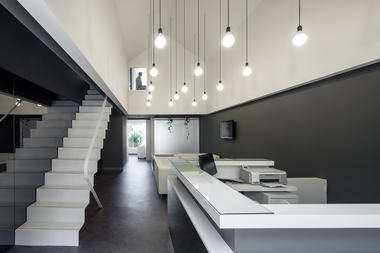 Dental Clinic in Oporto / Paulo Merlini