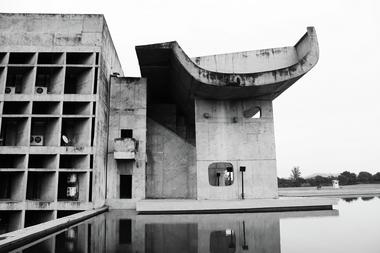 Gallery of Gallery: Tour Chandigarh Through the Lens of Fernanda Antonio  - 1