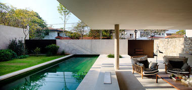 Gallery of House 6 / Marcio Kogan  - 27