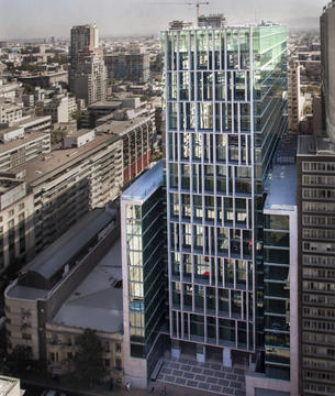 Amunategui Building  / Alemparte Morelli y Asociados Arquitectos