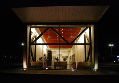 Gallery of Donut Stop / Workr  - 4