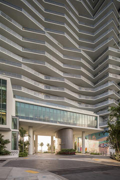 Icon Bay / Arquitectonica