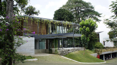 Light+Light House / Studio TonTon