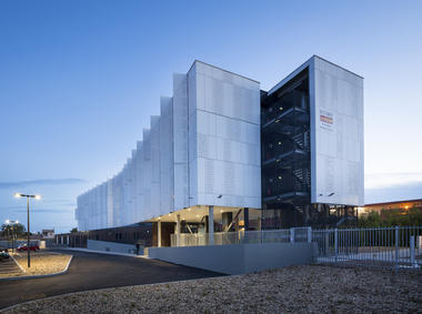 Boarding School in Nimes / MDR Architectes