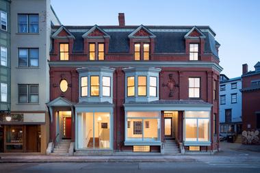 660 Congress Street / Present Architecture