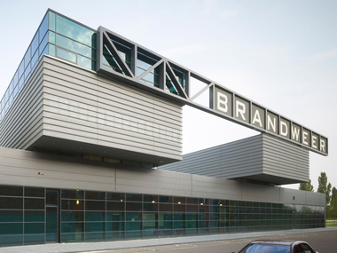 Fire Station Dordrecht / René van Zuuk Architekten