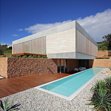 Olive House / LOG-URBIS