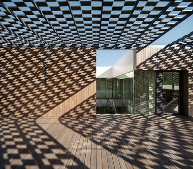 Gallery of TR House / PMMT  - 1