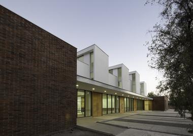 Gallery of Dunalastair School Gymnasium / Patricio Schmidt  + Alejandro Dumay   - 4