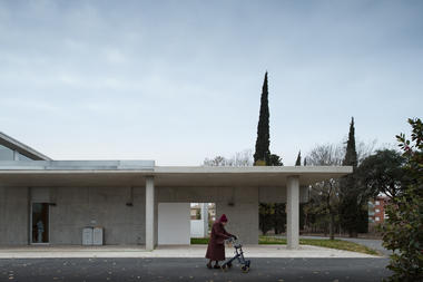 Gallery of Elderly Healthcare Building / Brullet Pineda Arquitectes  - 8