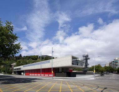Montjuic Fire Station / Manuel Ruisánchez arquitecto