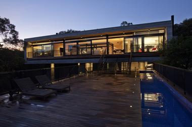 LM Residence / Marcos Bertoldi Arquitetos