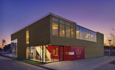 Fire Station / Van Rooijen Nourbakhsh Architecten