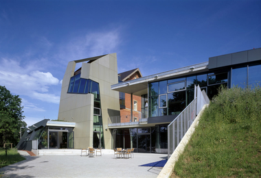 Gallery of Child and Youth Center Helene P. / Kauffmann Theilig & Partner  - 1