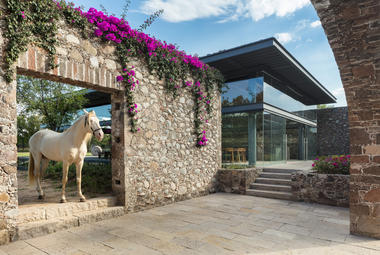 Pabellón de Visitas Hacienda El Barreno / Grupoarquitectura