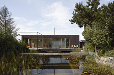 House at the Pond / HPSA
