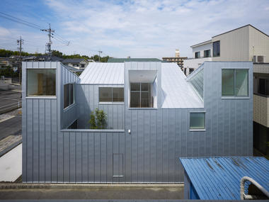 Complex House / Tomohiro Hata