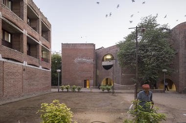 Gallery of Louis Kahn's Indian Institute of Management in Ahmedabad Photographed by Laurian Ghinitoiu  - 17