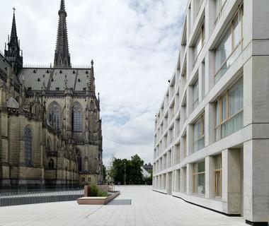 Domplatz / hohensinn architektur