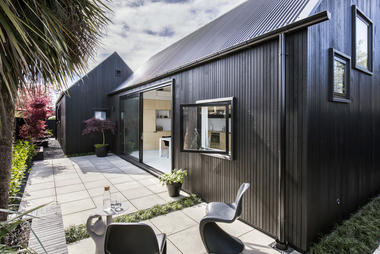 Gallery of Urban Cottage / CoLab Architecture  - 4