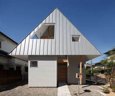 House AA / Moca Architects