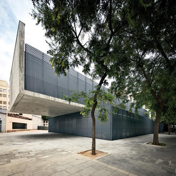 Gallery of Nursery In The Jardines De Malaga In Barcelona / Batlle i Roig Arquitectes  - 1