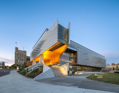 Gallery of Bill & Melinda Gates Hall / Morphosis  - 24
