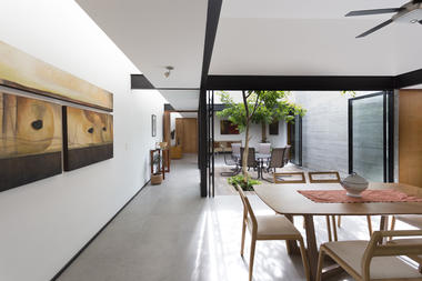 Casa Dois Pátios / Muñoz Arquitectos