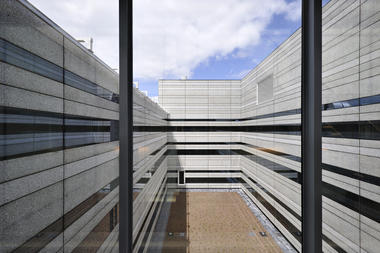 Gallery of Faculty of Science, Building D / Rudy Uytenhaak Architectenbureau  - 2