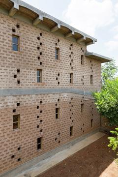 Gallery of Yellow Train School / Biome Environmental Solutions  - 3