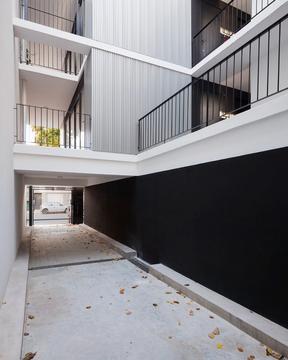 Edifício ZLA / Estudio BaBO