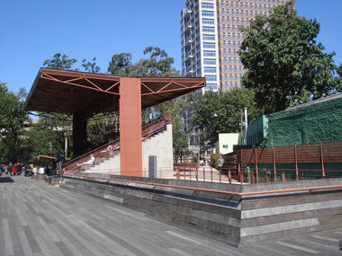 Galeria de Praça Victor Civita / Levisky Arquitetos e Anna Julia Dietzsch  - 13