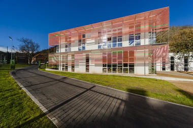 Elementary School in Velká Chuchle / Grido