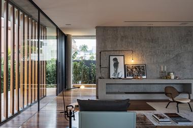 Gallery of Bravos House / Jobim Carlevaro Arquitetos  - 2