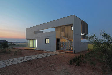 Bujang-li House / Oh Jongsang