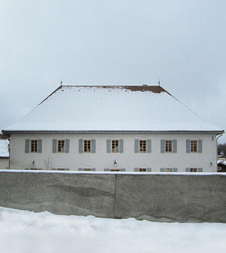 Rehabilitation and Extension of the Thorens-Glières Presbytery  / Gbau