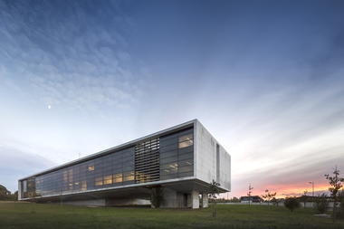 Agros Headquarters / Rocha Leite Arquitectos Associados