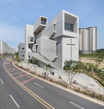 La iglesia más cercana / Heesoo Kwak and IDMM Architects