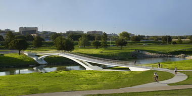 Gallery of Phyllis J. Tilley Memorial Bridge / Rosales + Partners Architects  - 7