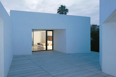 Gallery of House 2 For A Photographer / OAB  - 9