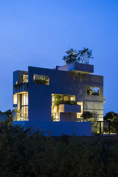 Gallery of Binh House / Vo Trong Nhia Architects  - 13